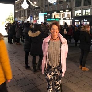 Meet your Posher, Suzanne